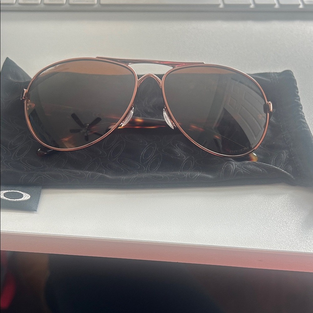 Oakley Feedback Rose gold Prizm p sunglasses